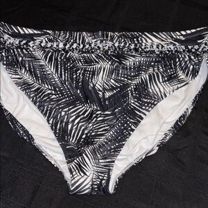 NWT Time & True Black and White Patterned Bikini Bottom high waist 3x 24w-26w
